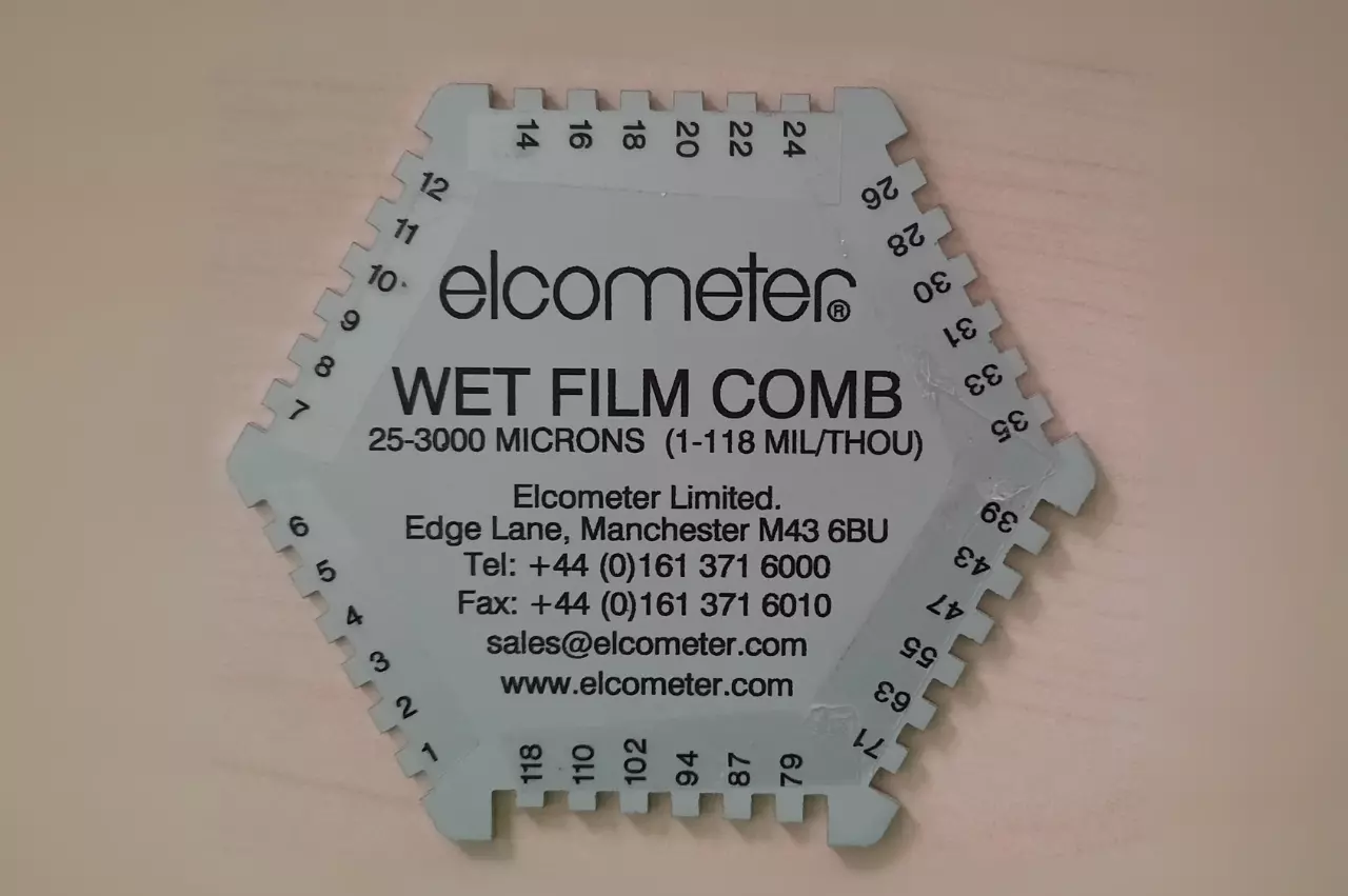 wet-film-thickness-milik-eltama-coating.jpg